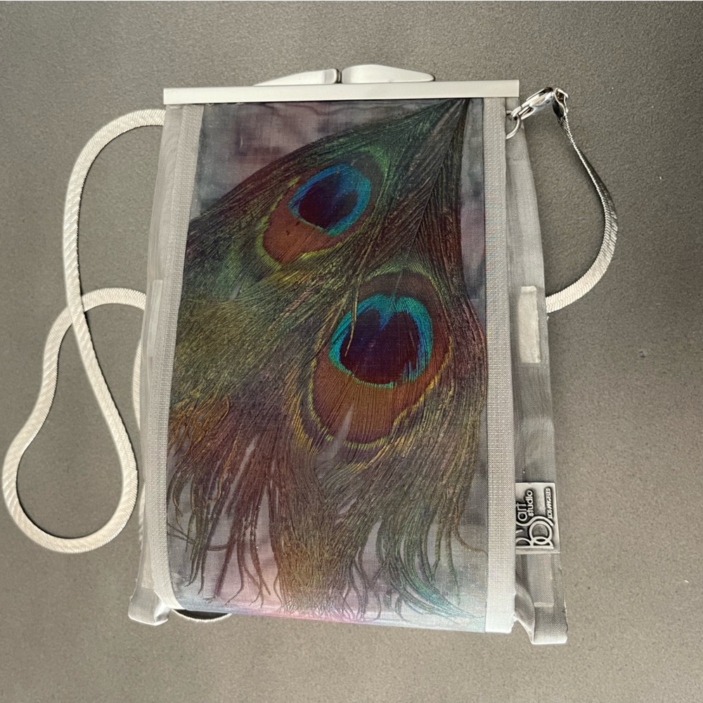BO’S Art Studio elegant metal mesh purse
